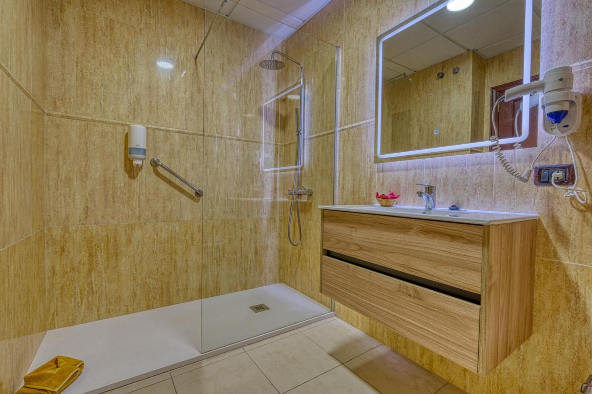 Apartamentos Callaomar Кальяо-Сальвахе Экстерьер фото
